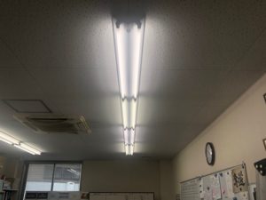 名古屋市天白区の店舗オフィスにて蛍光灯の取替電気工事